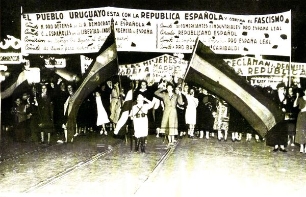 Manifestación de mujeres duranta la Guerra Civil Española Manifestación de mujeres duranta la Guerra Civil Española - Sputnik Mundo
