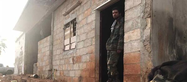 Un soldado sirio (archivo) - Sputnik Mundo