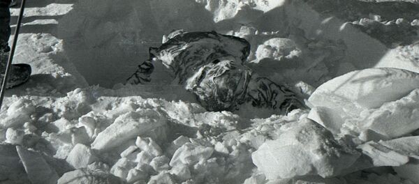 Uno de los cuerpos hallados en el lugar del misterioso incidente - Sputnik Mundo