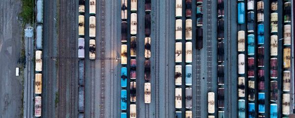 Las cisternas con petróleo (imagen referencial) - Sputnik Mundo