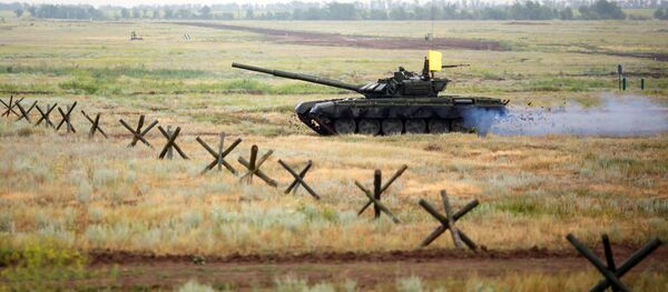 Un tanque T-72B3 (archivo) - Sputnik Mundo