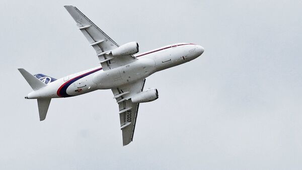 El Sukhoi Superjet 100 en el Salón Aeroespacial MAKS 2017 - Sputnik Mundo