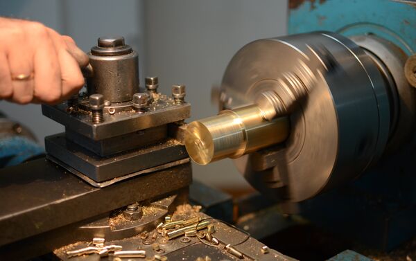 La producción de los micrófonos Soyuz - Sputnik Mundo