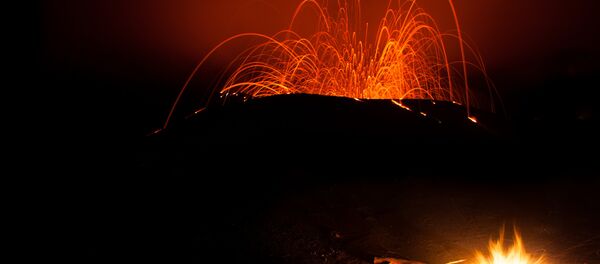 Una erupción del volcán Yasur, Vanuatu - Sputnik Mundo