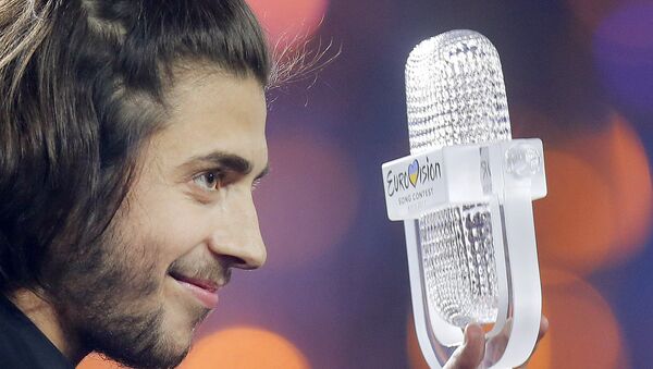 Salvador Sobral, ganador del concurso Eurovisión 2017 - Sputnik Mundo