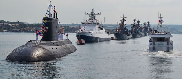 Sebastopol se prepara para el desfile en honor del Día de la Armada en Sebastopol Sebastopol se prepara para el desfile en honor del Día de la Armada en Sebastopol - Sputnik Mundo