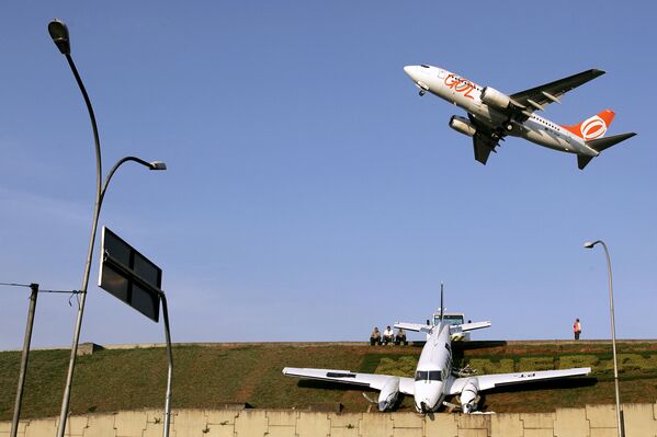 Los aeropuertos más terroríficos del mundo - Sputnik Mundo