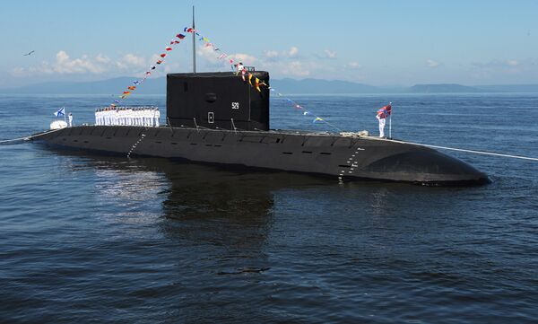 Un submarino de la clase Varshavianka - Sputnik Mundo
