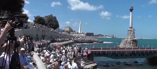 ¡A toda máquina! Así celebró Rusia el Día de la Armada - Sputnik Mundo