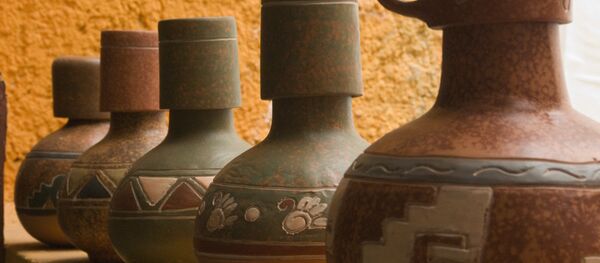 Las jarras con mezcal Las jarras con mezcal - Sputnik Mundo