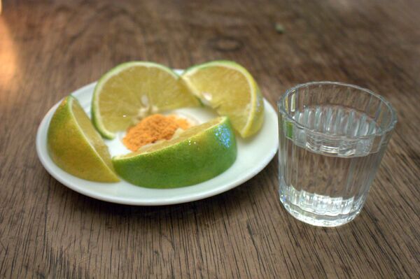 Mezcal con lima - Sputnik Mundo
