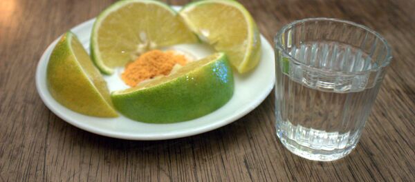 Mezcal con lima - Sputnik Mundo