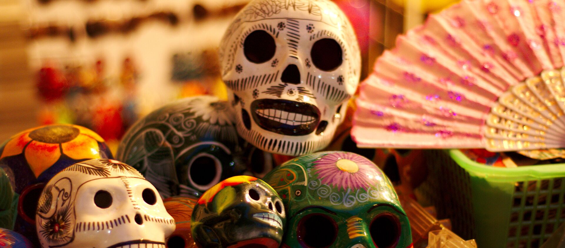 Calaveritas del Día de los Muertos en México (imagen referencial) - Sputnik Mundo, 1920, 24.10.2020