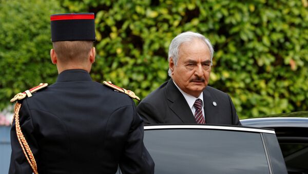 El comandante del Ejército libio, Jalifa Haftar - Sputnik Mundo