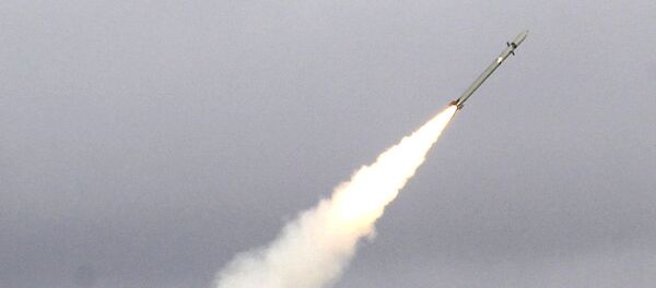 Un disparo de un sistema antiaéreo portatil (imagen referencial) - Sputnik Mundo