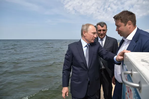 Ómul y té de mosqueta: la visita de Putin al lago Baikal Ómul y té de mosqueta: la visita de Putin al lago Baikal - Sputnik Mundo
