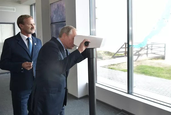 Ómul y té de mosqueta: la visita de Putin al lago Baikal Ómul y té de mosqueta: la visita de Putin al lago Baikal - Sputnik Mundo