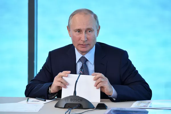 Ómul y té de mosqueta: la visita de Putin al lago Baikal Ómul y té de mosqueta: la visita de Putin al lago Baikal - Sputnik Mundo