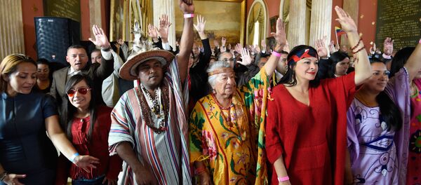 Representantes de los pueblos nativos durante la instalación de la Asamblea Constituyente en Venezuela - Sputnik Mundo