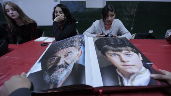 El fotógrafo iraní Reza - Sputnik Mundo