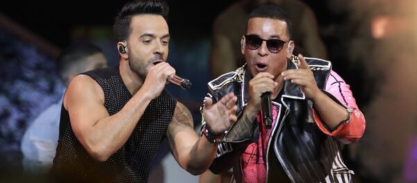 Luis Fonsi y Daddy Yankee - Sputnik Mundo