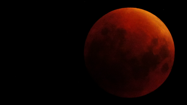 La Luna roja (ilustración) - Sputnik Mundo