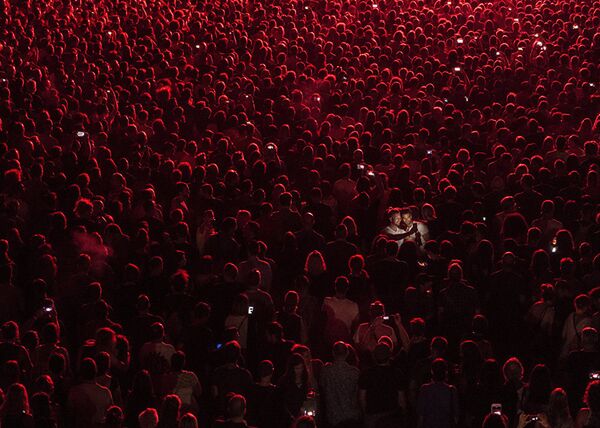 Los hábitos de tomar selfie, de la periodista serbia Jelena Jankovic - Sputnik Mundo