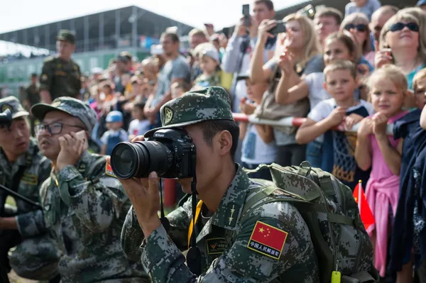 De los 28 países que participan en los Juegos Militares Internacionales 2017, solo tres presentaron sus equipos de mantenimiento para la competición Rembat: China, Kazajistán y Rusia. De los 28 países que participan en los Juegos Militares Internacionales 2017, solo tres presentaron sus equipos de mantenimiento para la competición Rembat: China, Kazajistán y Rusia. - Sputnik Mundo