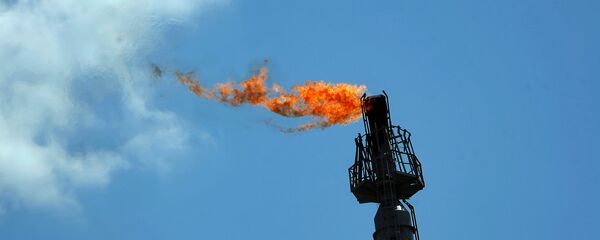Una planta de procesamiento del gas (imagen referencial) - Sputnik Mundo