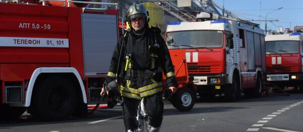 El bombero en la Plaza Tagánskaya, Moscú - Sputnik Mundo