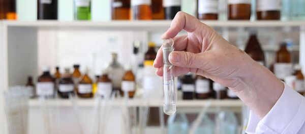 Un laboratorio de química (imagen referencial) - Sputnik Mundo