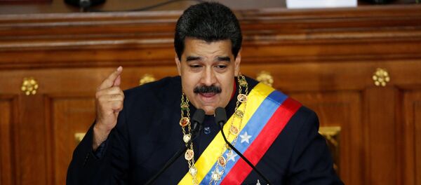 Venezuela's President Nicolas Maduro gestures as he speaks during a session of the National Constituent Assembly - Sputnik Mundo