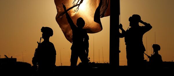 Soldados celebran el 90 aniversario de la fundación del Ejército Popular de Liberación de China - Sputnik Mundo