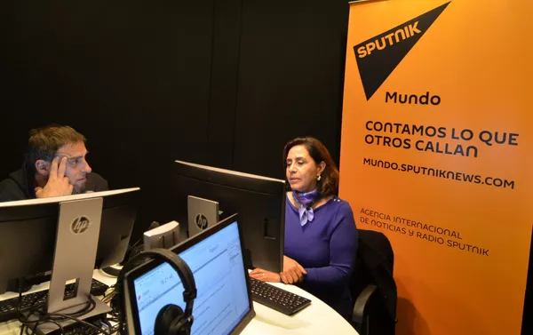 La senadora mexicana Luisa María Calderón, coordinadora regional del VIII Foro de Parlamentarios contra el Hambre de América Latina y el Caribe, en los estudios de Sputnik en Montevideo. La senadora mexicana Luisa María Calderón, coordinadora regional del VIII Foro de Parlamentarios contra el Hambre de América Latina y el Caribe, en los estudios de Sputnik en Montevideo. - Sputnik Mundo