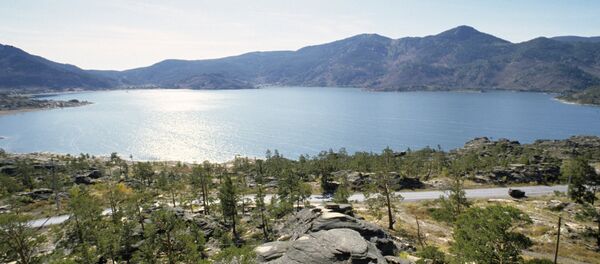 Un lago en Kazajistán (imagen referencial) - Sputnik Mundo