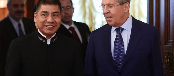 Встреча глав МИД РФ и Боливии С. Лаврова и Ф. Уанакуни Мамани Встреча глав МИД РФ и Боливии С. Лаврова и Ф. Уанакуни Мамани - Sputnik Mundo