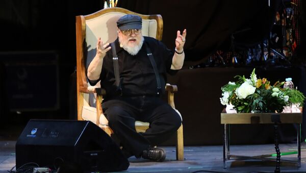 George R. R. Martin, escritor estadounidense - Sputnik Mundo