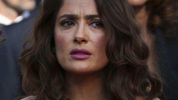 Salma Hayek, la popular actriz mexicana - Sputnik Mundo
