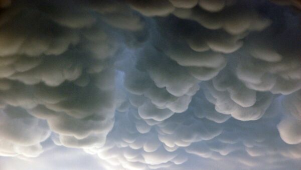 Nube mastodóntica sobre Rosario (Argentina) - Sputnik Mundo