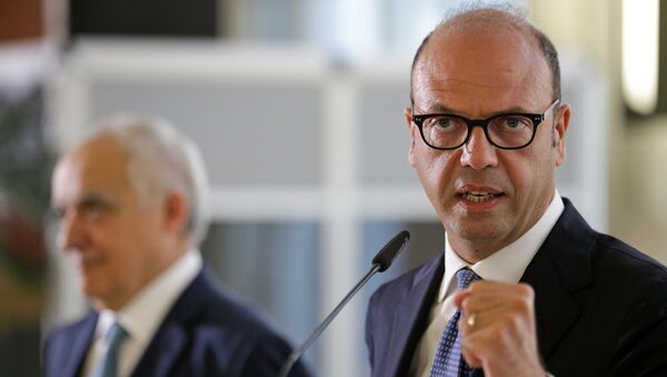 Angelino Alfano, ministro de Exteriores de Italia - Sputnik Mundo