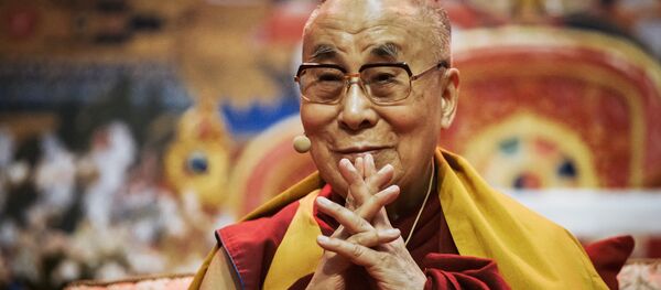 Далай-лама XIV провел лекцию в Риге - Sputnik Mundo