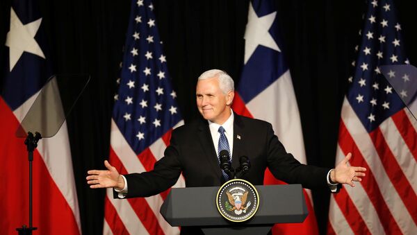 Mike Pence, vicepresidente de EEUU - Sputnik Mundo