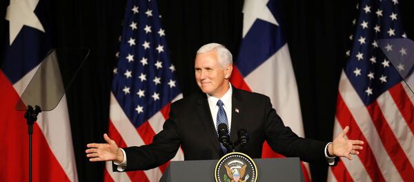 Mike Pence, vicepresidente de EEUU - Sputnik Mundo