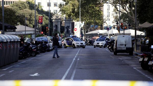 Policía en Barcelona - Sputnik Mundo