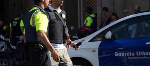 Policías en Barcelona - Sputnik Mundo