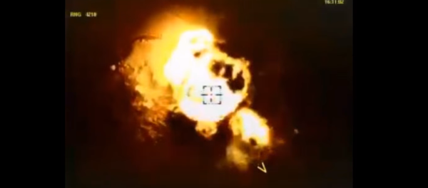 La aviación rusa fulmina a los yihadistas de Daesh (vídeo) - Sputnik Mundo