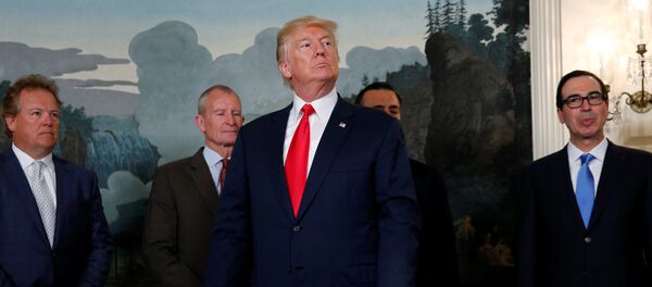 Donald Trump, presidente de EEUU - Sputnik Mundo