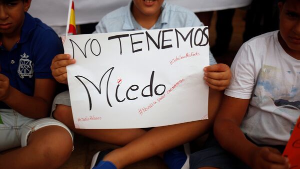 Un cartel con frase 'No tenemos miedo' Un cartel con frase 'No tenemos miedo' - Sputnik Mundo