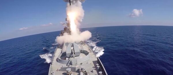 Los misiles rusos Kalibr en Siria - Sputnik Mundo