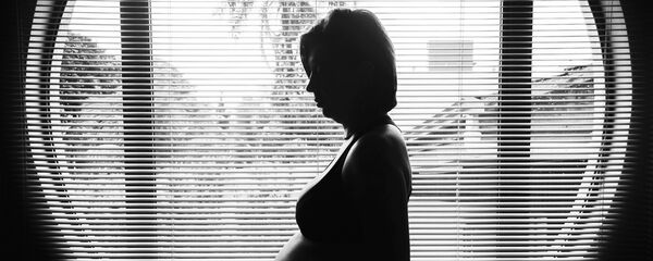 Mujer embarazada (imagen referencial) - Sputnik Mundo